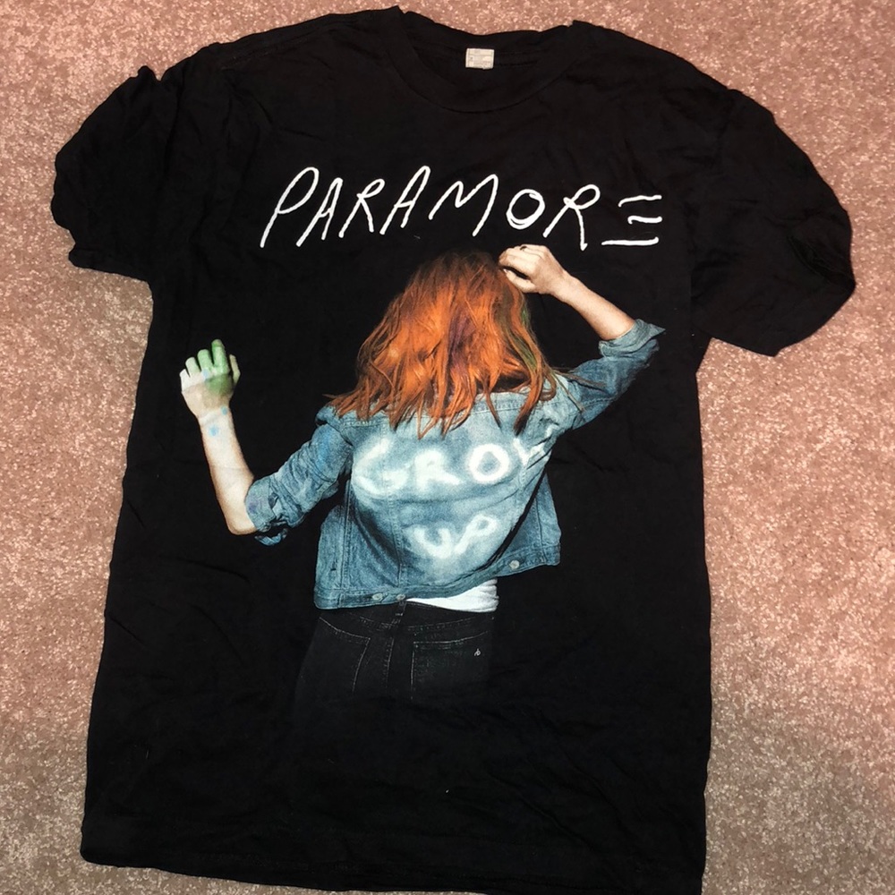 Paramore t-shirt